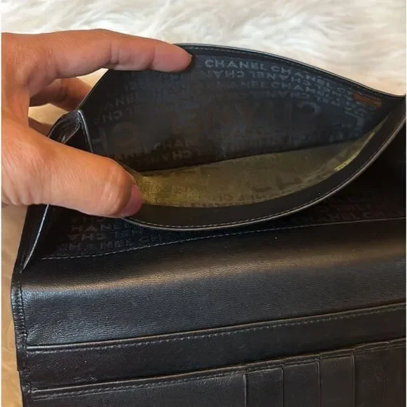 Chanel Camelia Wallet - Picture 11 of 16